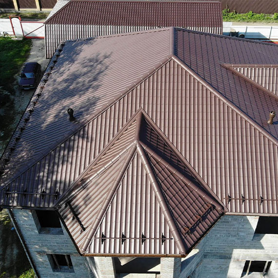 Монтаж сложной крыши и кровли в Серове и Свердловской области